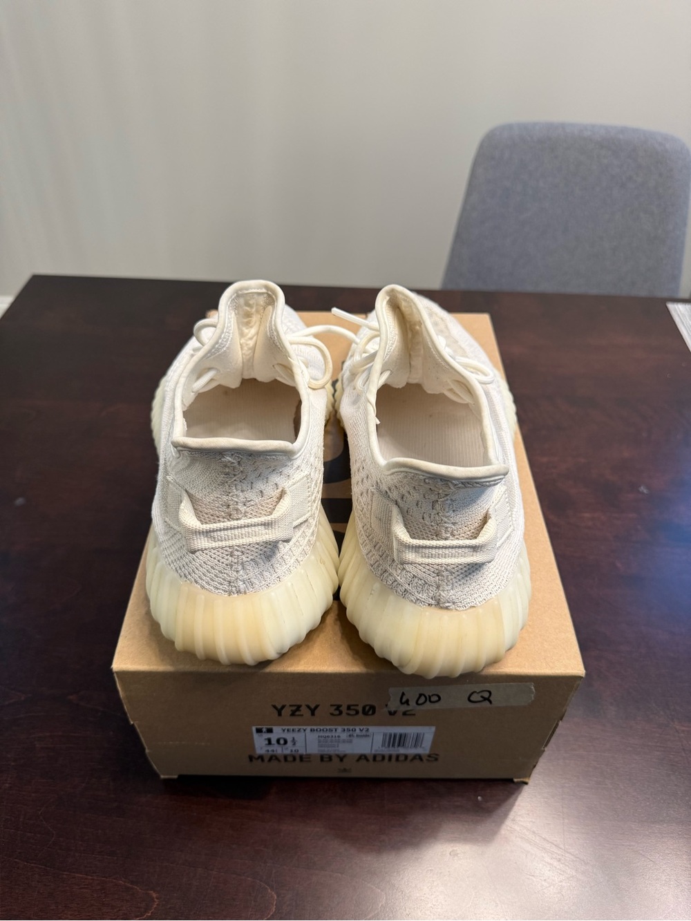Adidas Yeezy Boost 350 V2 bone White Sneakers - Picture 8 of 8